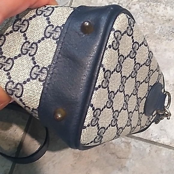 SOLD~Gucci Sherry Line Boston Bag - Picture 5 of 12